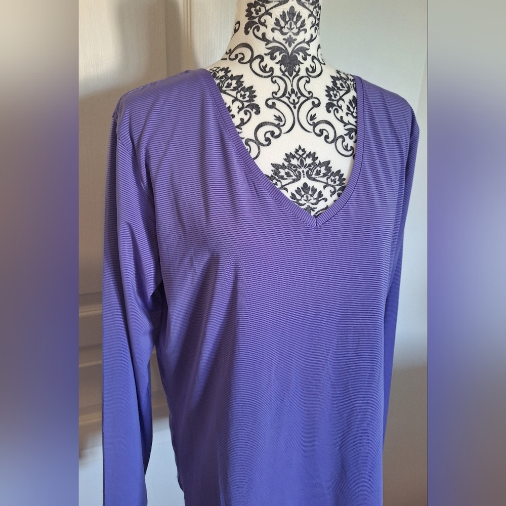 Zyia XXL long sleeve shirt - Picture 2 of 4